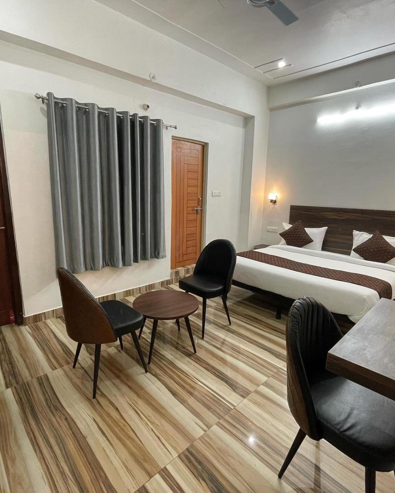 Hotel Sangam View Prayagraj Exterior foto
